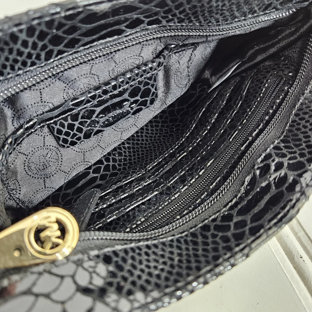 Michael Kors Clutch OS Ruched Leather Convertible Crossbody Shoulder Purse Black